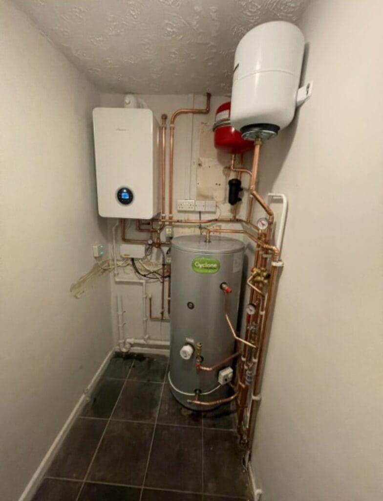 Gas boiler installation in Norwich with hot water cylinder, expansion vessel and copper pipework